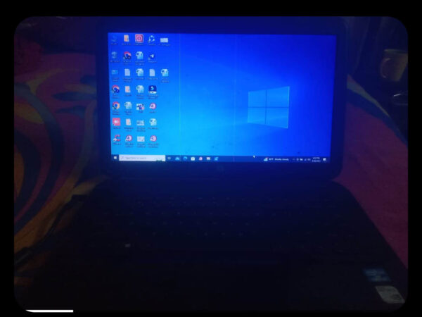 HP Cori3 Laptop Used For Sale at Mirpur 12 In Dhaka.