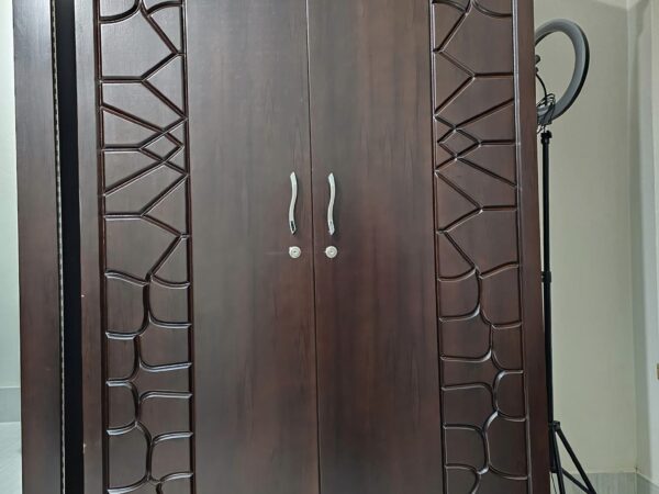 Double Part আলমারি(Malaysian Wood আলমারি) বিক্রি করা হবে, ১৭৭ নামা শ্যামপুর, শনির আখরা, , ঢাকা।