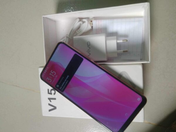 Vivo V15 6/128 Used Mobile Phone For Sale at Araihazar In Narayanganj.