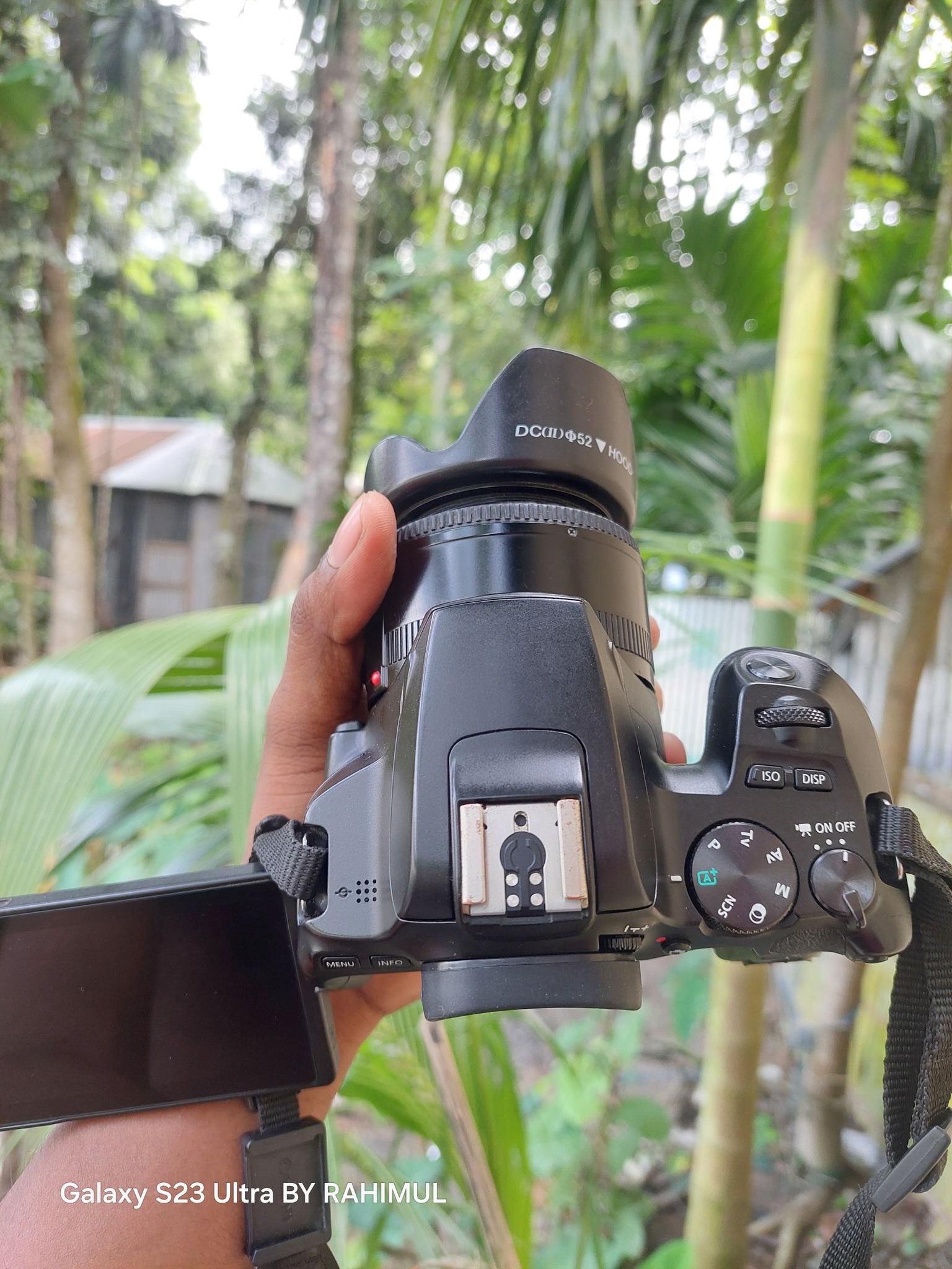 Canon 250D full fresh camera with 50mm prime lens Used for sale in Kurigram.