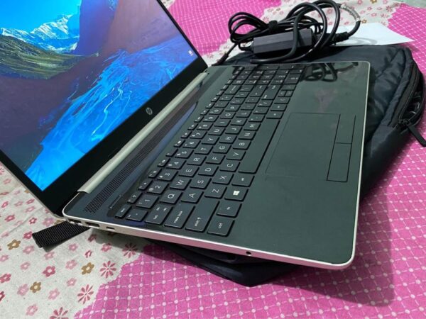 HP Laptop Core i7-10 th Genarerion 8 GB Ram DDR4 Used for sale at Badda in Dhaka.