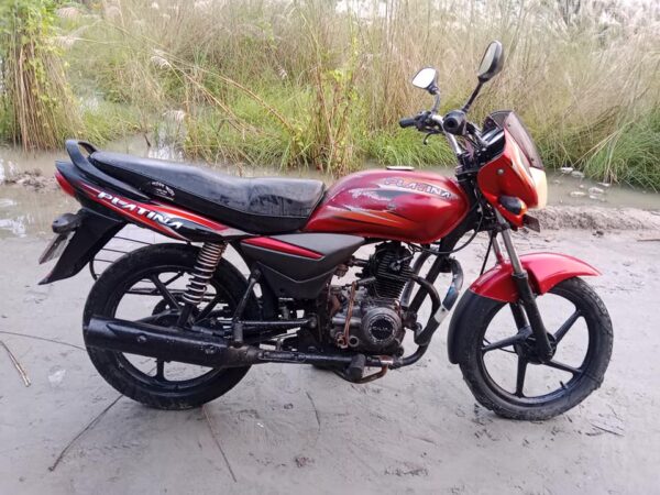 Bajaj Platina 100cc Modle Used Motorcycle For sale at Sadar Bus Stand In Shariatpur.