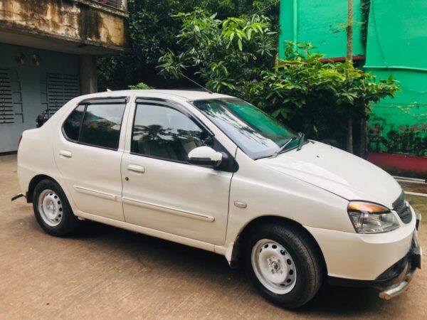 TATA INDICO 2015 model Diesel powered Used Car for Sale in Satkhira