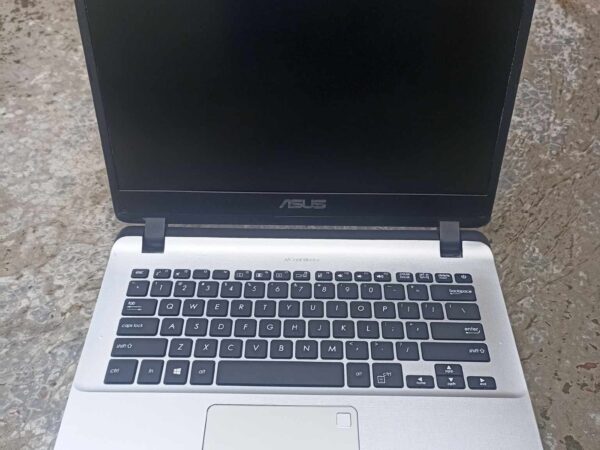 Asus Core i3 (6th gen) Modal Used Laptop Sale In Nowdapara, postal Academy, Rajshahi.