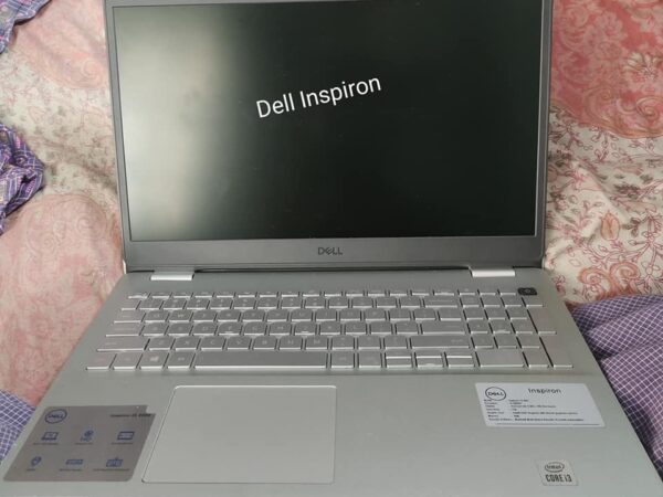 Dell i3 10 gen SSd 256 Used Laptop sale at Farmgate In Dhaka.