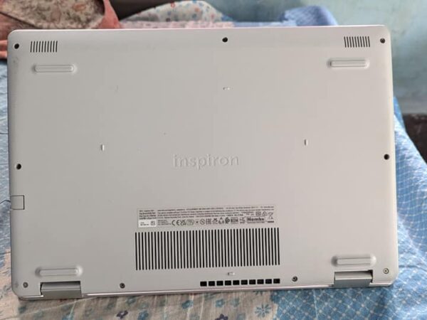 Dell i3 10 gen SSd 256 Used Laptop sale at Farmgate In Dhaka.