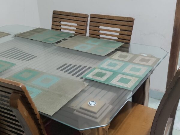 Daining Table Used For sale at Shewrapara in Dhaka.