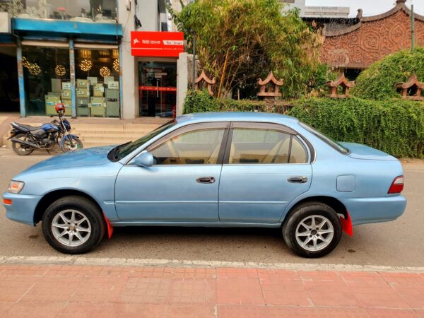 Toyota AE100 1993 Modle Used Car For Sale in Baridhara, New Bazar In Dhaka.