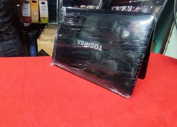 Toshiba i5 3rd gen Ram 4gb Hdd 500gb Laptop Used For Sale at Khilgao in Dhaka