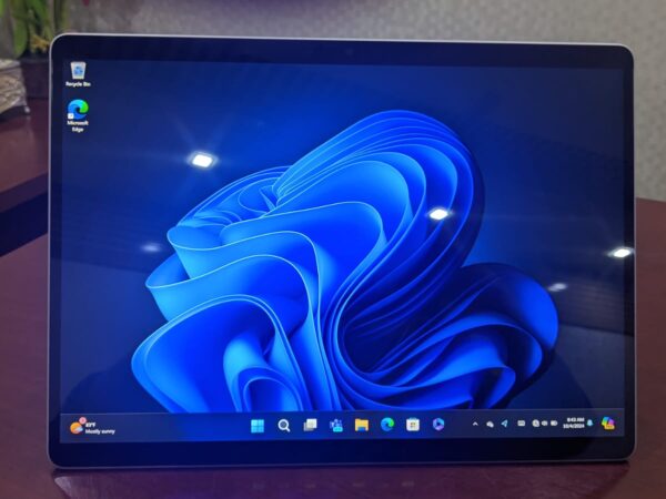 Microsoft Surface Pro X LTE Processor: Microsoft SQ2 SSD-512,RAM-16GB for Sale in Gulshan-1, Dhaka.