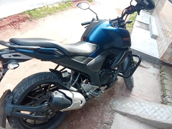 Yamaha FZS V3 Motorcycle For Sale at Chuadanga in Khulna