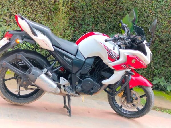 YAMAHA FAZER V1 SUPER FRESH CONDITION Motorcycle For Sale at Uttara Abdullahpur in Dhaka