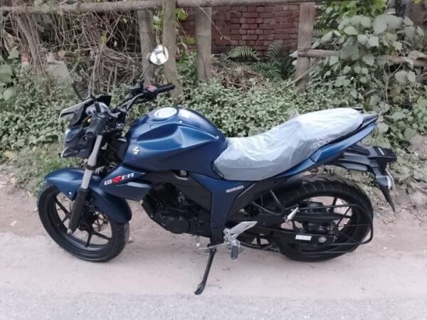 Suzuki Gixxer Monotone 150cc Motorcycle For Sale at Natore Sadar in Rajshahi.