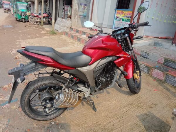 Suzuki Gixxer Monotone Motorcycle For Sale at Ghatail Tangail in Dhaka.