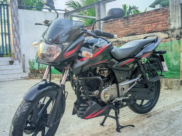 Bajaj Pulser Single Disk (2020 Model) Used Motorcycle Sale at Narail In Jashore.