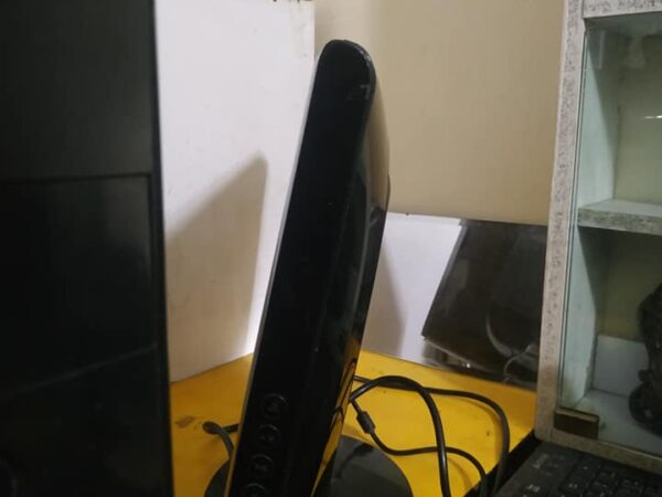 19 inchi samsung monitor for sell In dhaka mirpur 11.