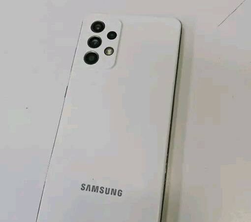 Galaxy A52 RAM:8+128 Used Mobile Phone For Sale in Syedpur Plaza