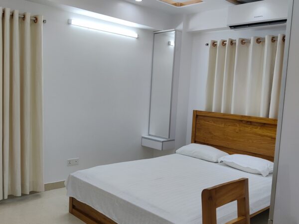 Rent Furnished 3 Bedroom Apartment in Bashundhara R/A.