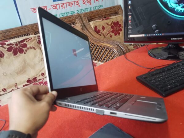 Hp elitbook 840 g3 intel i5 6gen Modal Used Laptop Sale In Chatar Bazar, Gazipur.