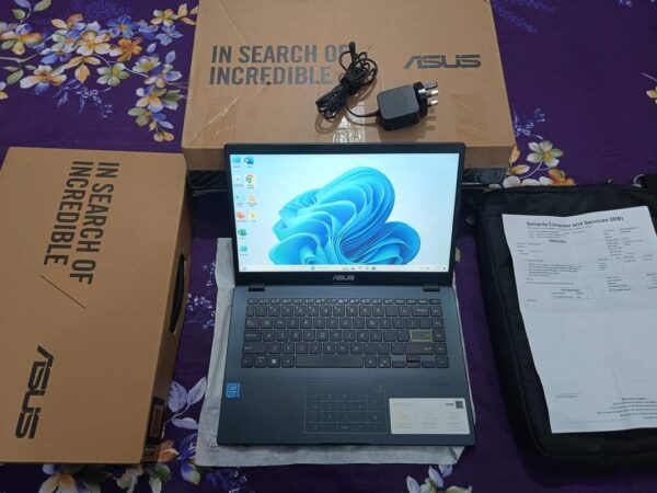 Asus Vivobook E410MA Celeron Laptop For Sale at Mirpur Shewrapara Bus Stand in Dhaka.