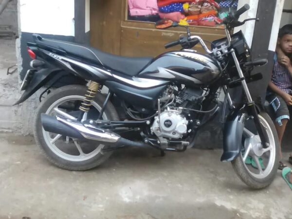 Bajaj Platina100cc Motorcycle For Sale at Mirpur-2 in Dhaka.