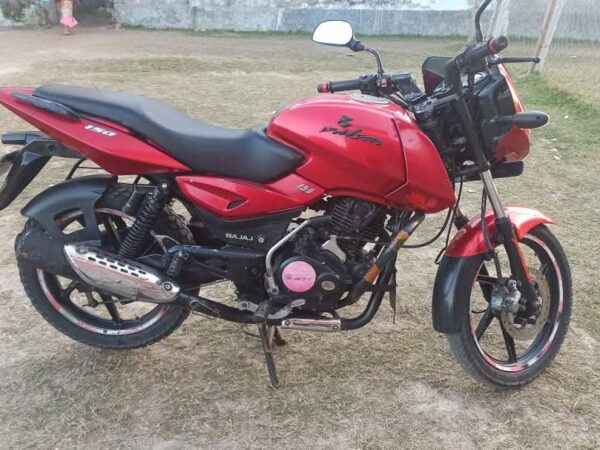 Bajaj Pulsar 150cc Motorcycle For Sale at Dinajpur Medical More in Rangpur.