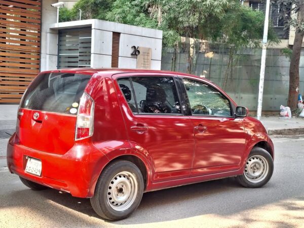 Toyota Passo 1300cc Car For Sale at Dhanmondi in Dhaka.