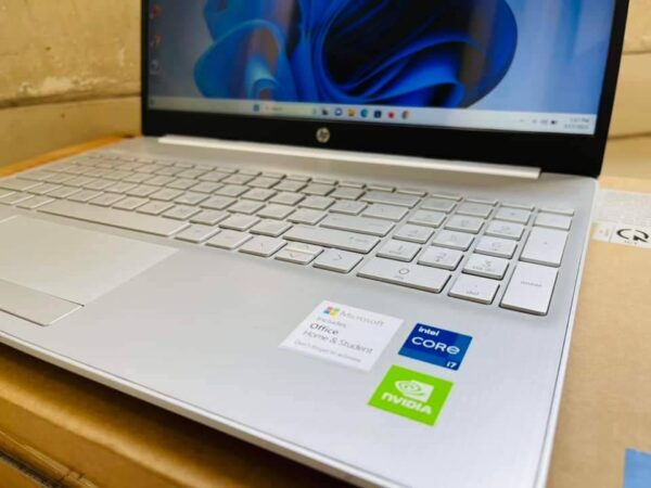 HP Laptop 15s-du3048TX modal used Laptop Sale at Taherpur In Sunamganj.