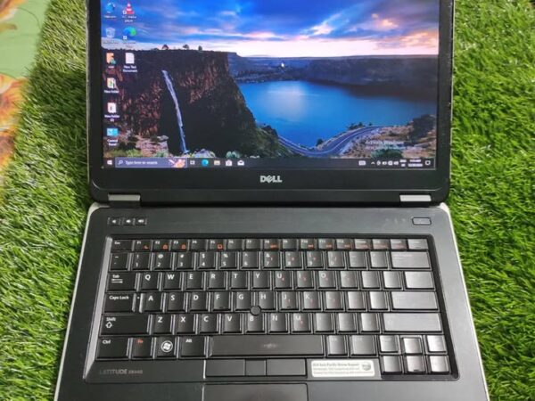 Dell i7 4th Gen Laptop 8gb ram/128GB SSD/500GB HDD Used For Sale In Hazaribagh or Lalbagh.