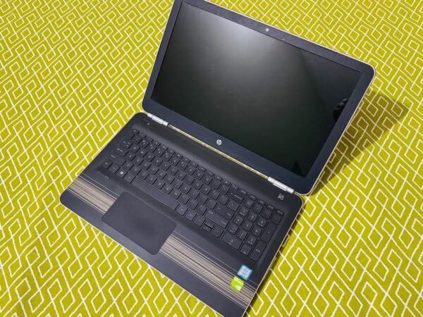 HP Intel® Core™ i5-7200U CPU @ 2.70GHz Used Laptop Sale In Asia Pacific University Farmgate,Dhaka.