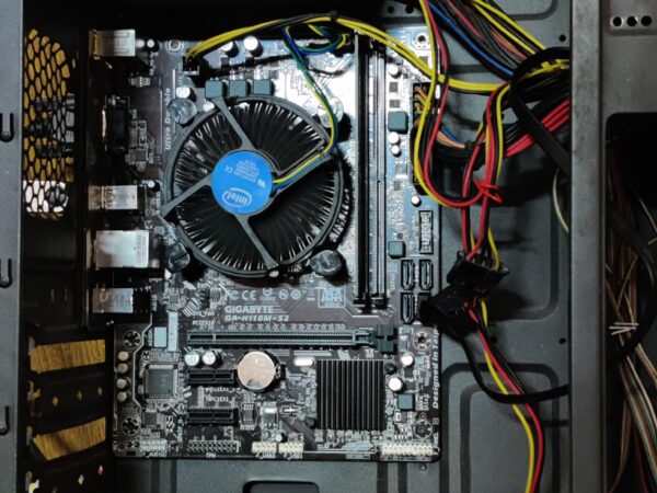 Intel Core i3 7th Gen PC Used For Sale In Mirpur-1, Dhaka.