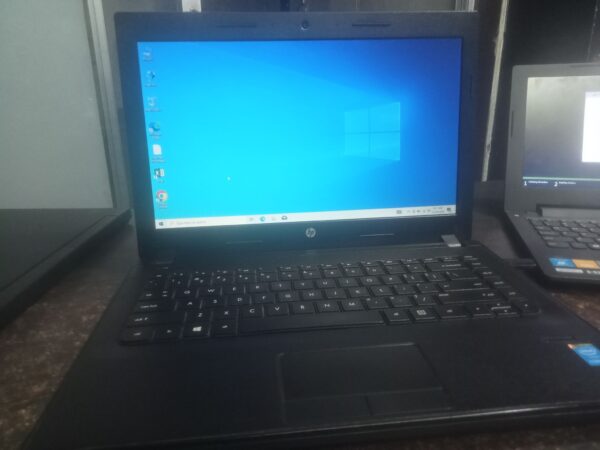 HP Intel core i3 4th gen @2.4GHz Brand Used Laptop Sale In Middle badda Gulshan, Dhaka.