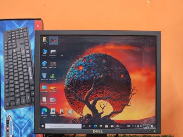 17″ Full Fresh Monitors Dell / HP Used Sale In Kalshi, Mirpur, Dhaka.