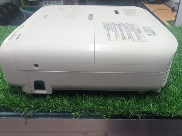 Epson EB-2042 4400 Lumens 3LCD Modal Used Projector For Sale In Gaibandha.