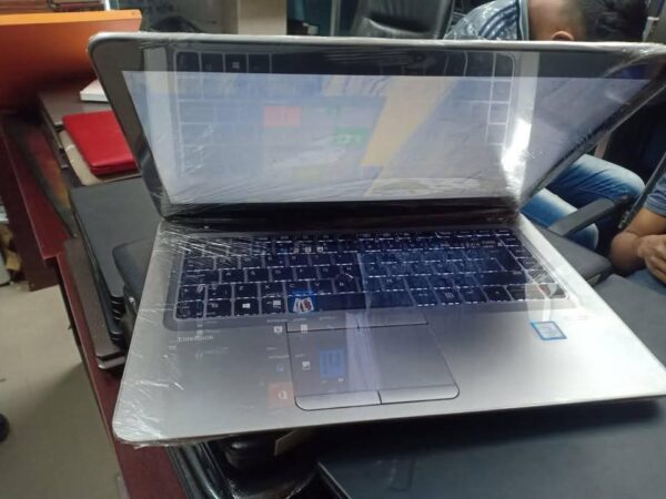 Hp i5 6th gen processor RAM 8GB SDD 256GB Modal Used Laptop Sale In Jaleshwaritala, Bogra Sadar.