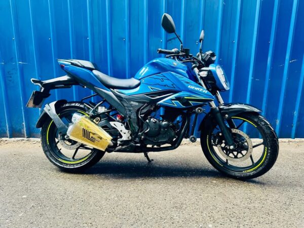 Suzuki Gixxer Curborator DD V4 2023 Motorcycle For Sale at Mirpur 12, Puran Pallabi Thana.