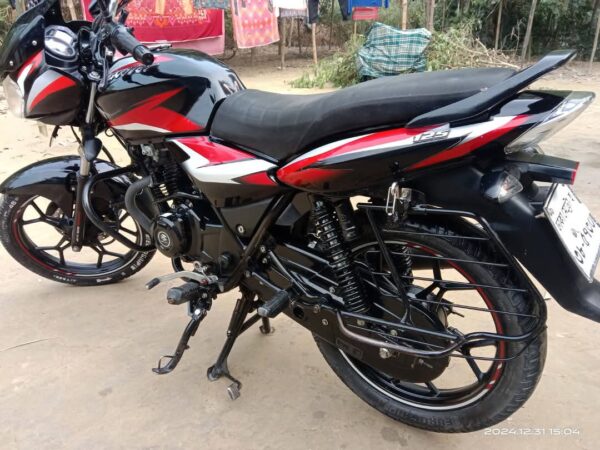 Bajaj Discover 125cc Motorcycle For Sale at Tangail in Dhaka.