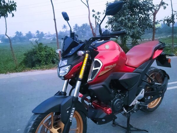 YAMAHA FZS FI V3 DELUXE EDITION Motorcycle For Sale at Rupayan Town, Bhuighor, Narayanganj in Dhaka