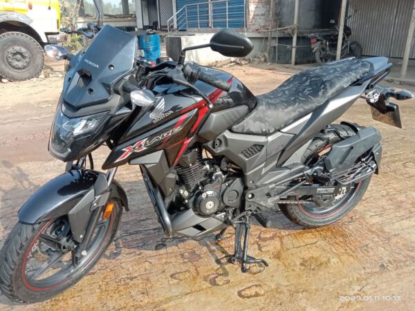 Honda Xblade 160cc Motorcycle For Sale at Gopalpur Alamnagar Tangail in Dhaka.