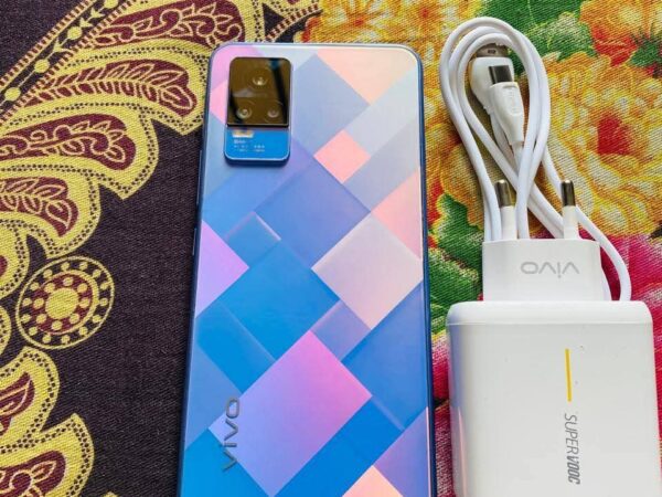 Vivo V21E Mobile Phone For Sale at Azimpur in Dhaka.