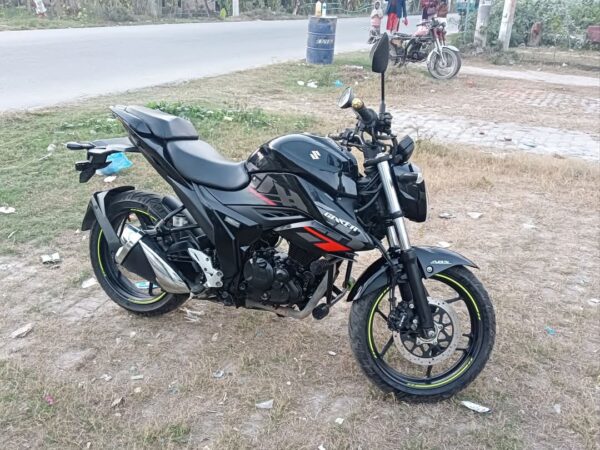 Suzuki Gixxer 155 – Fi Abs Motorcycle For Sale at Gopalganj in Dhaka.