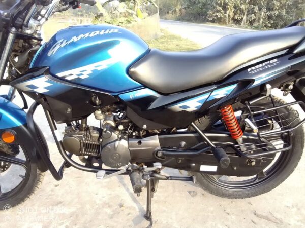 Hero Glamour BS4 125cc Motorcycle For Sale at Langolbadh, Sreepur, Magura in Khulna.