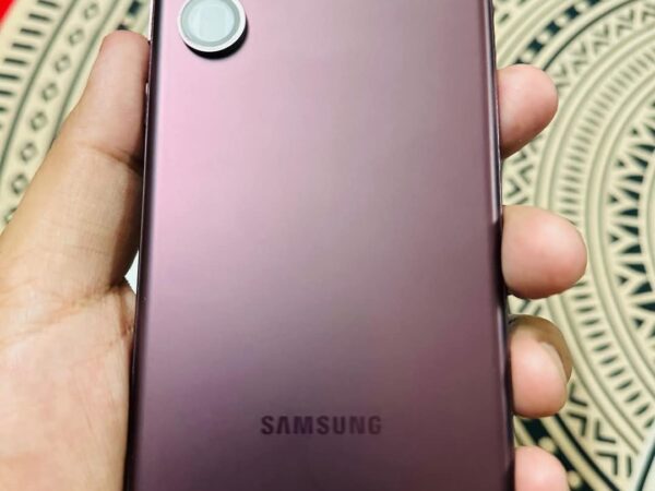 Samsung S22 Ultra Mobile Phone For Sale at Gupipara, Uttar Badda.