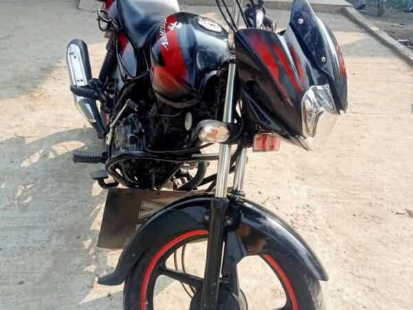 Bajaj Pulsar 125cc Motorcycle For Sale at Mirpur Kalshi in Dhaka.