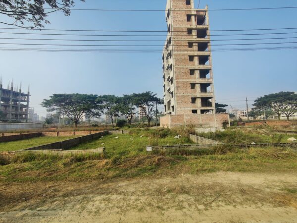 South Facing 5 Katha Plot Bashundhara R/A Block N