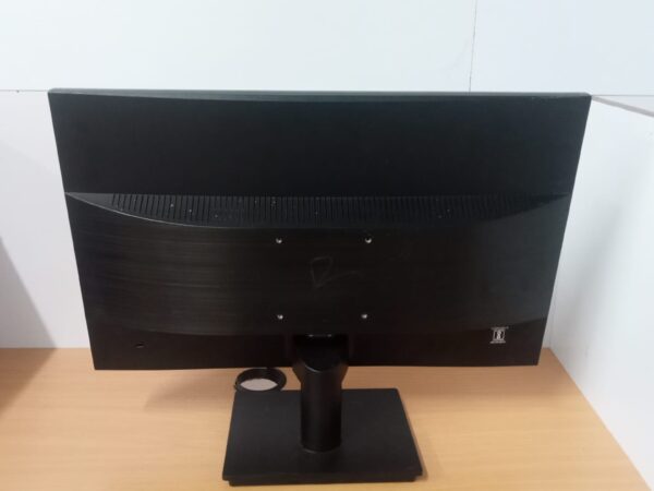 Used Dell D1918H 18.5 Inch LED Monitor (VGA, HDMI) For sale In Gaibandha.