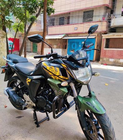 Yamaha FZS v2 fi 2018 for sale in Mirpur Dhaka