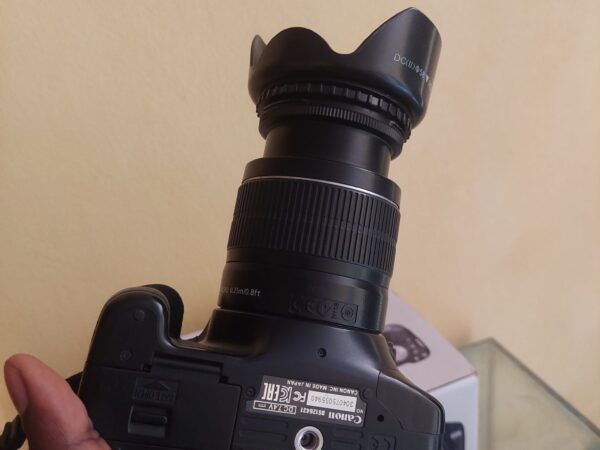 Canon 550D with 18-55mm lens full fresh box condition Camera Used For Sale In Kurigrum.