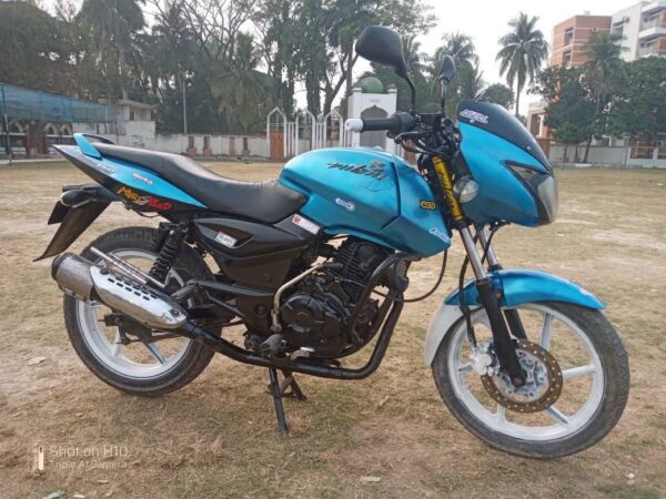 Bajaj Pulsar 150cc Motorcycle For Sale in Khulna.