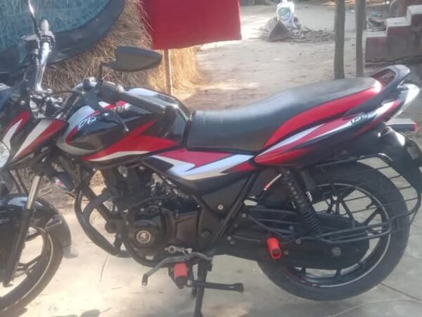 Bajaj Discover 125cc Motorcycle For Sale at Gopalpur, Tangail in Dhaka.